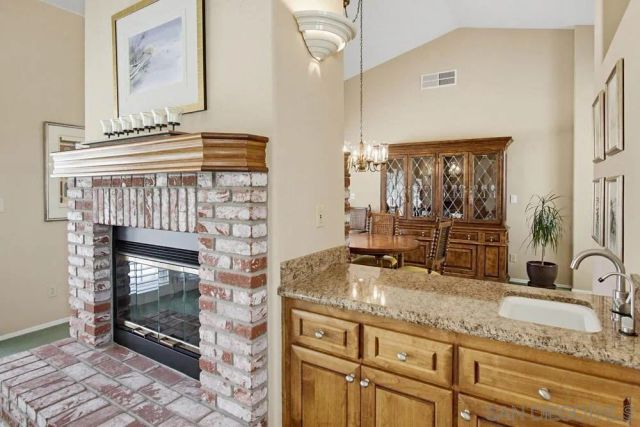 2071 Winamar, Escondido, CA 92029