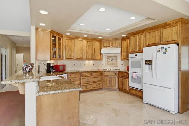 2071 Winamar, Escondido, CA 92029