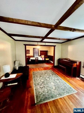 121 Townsend Road, Wanaque, NJ 07465