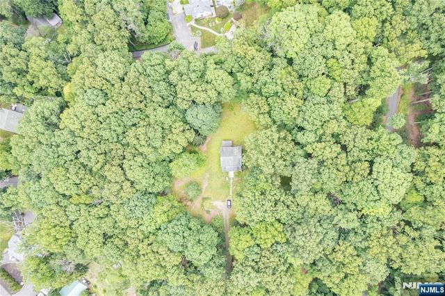 121 Townsend Road, Wanaque, NJ 07465
