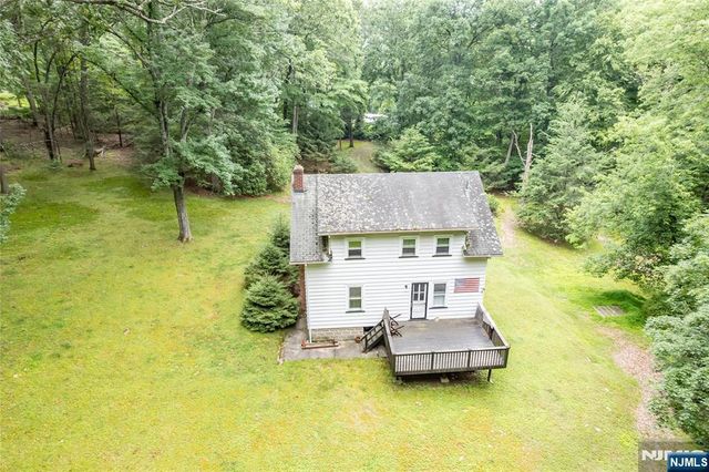 121 Townsend Road, Wanaque, NJ 07465