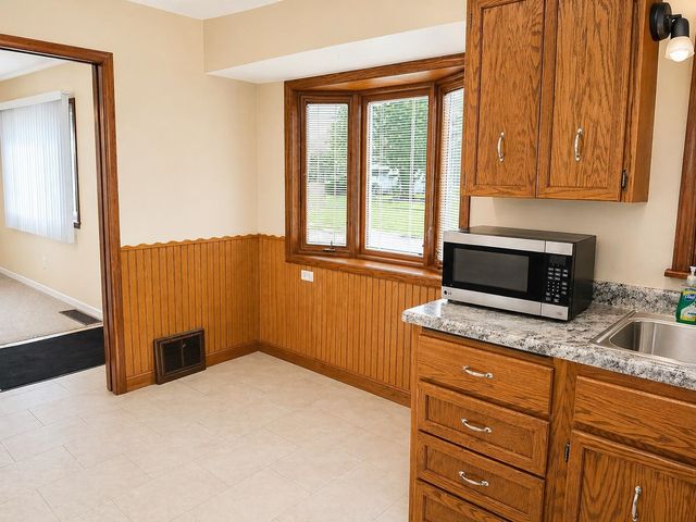 529 NE 12th Street, Minot, ND 58703