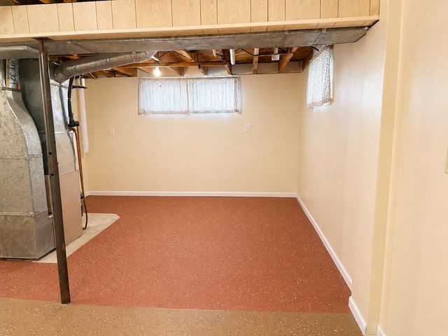 529 NE 12th Street, Minot, ND 58703