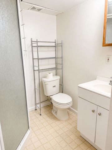 529 NE 12th Street, Minot, ND 58703