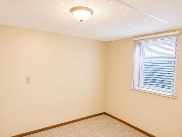 529 NE 12th Street, Minot, ND 58703