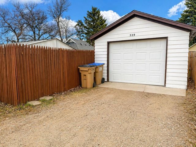 529 NE 12th Street, Minot, ND 58703