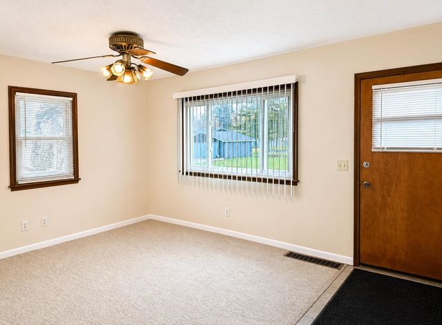 529 NE 12th Street, Minot, ND 58703