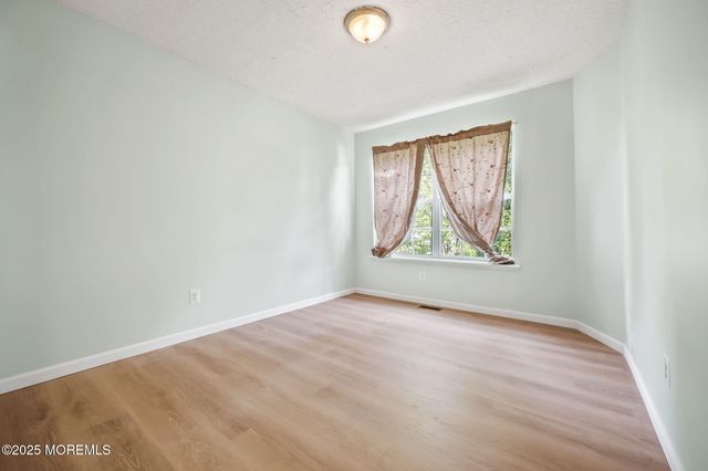 18 Egret Lane, Marlboro, NJ 07746