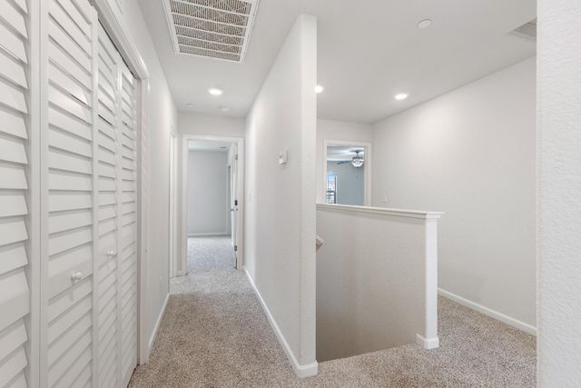 8167 Weeping Willow Ln, Sacramento, CA 95828