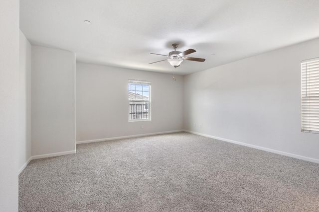 8167 Weeping Willow Ln, Sacramento, CA 95828