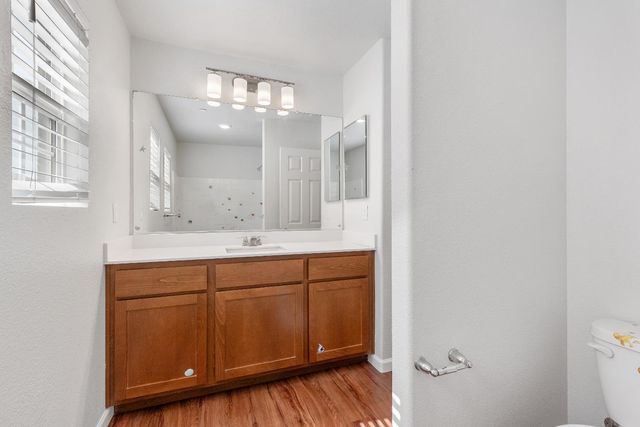 8167 Weeping Willow Ln, Sacramento, CA 95828