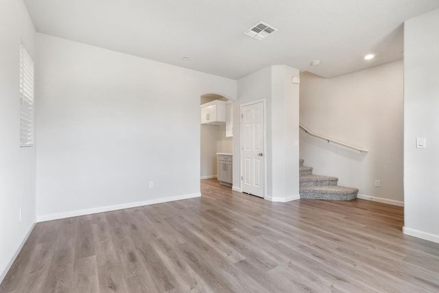 8167 Weeping Willow Ln, Sacramento, CA 95828