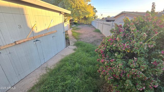 834 W OSBORN Road, Phoenix, AZ 85013