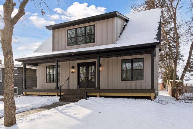 330 11th Avenue N, Hopkins, MN 55343
