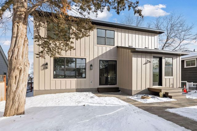 330 11th Avenue N, Hopkins, MN 55343