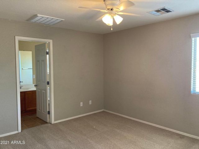 4957 S Stonecreek Boulevard, Gilbert, AZ 85298