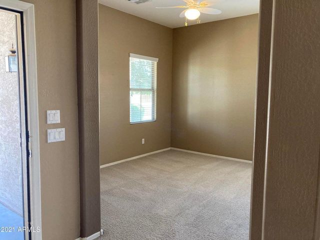 4957 S Stonecreek Boulevard, Gilbert, AZ 85298