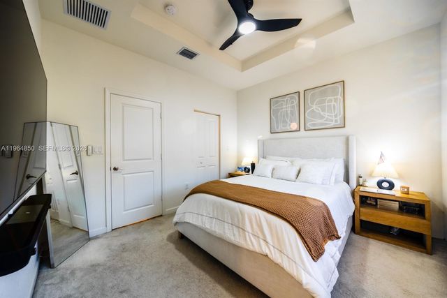 12208 NW 23rd Ct, Miami, FL 33167