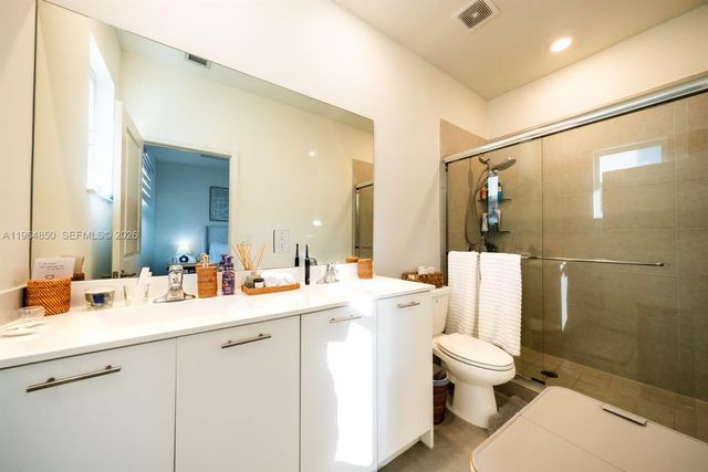 12208 NW 23rd Ct, Miami, FL 33167