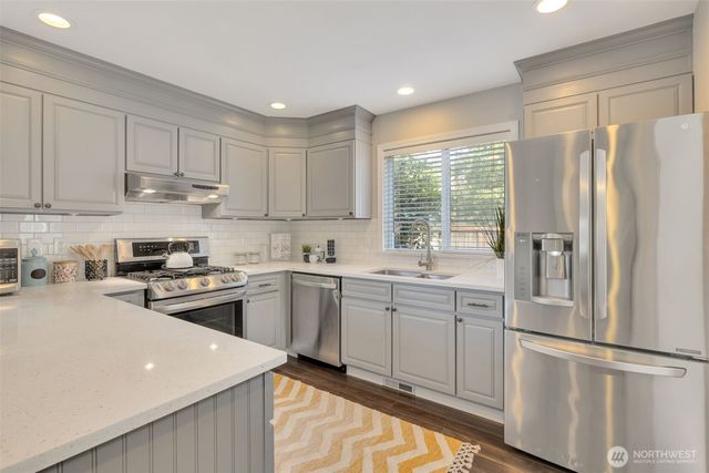 21462 SE 277th Street, Maple Valley, WA 98038