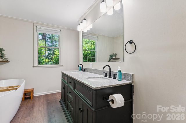 5374 N Nc 150 Highway, Lincolnton, NC 28650