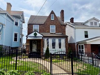 1202 Berkshire Ave, Brookline, PA 15226