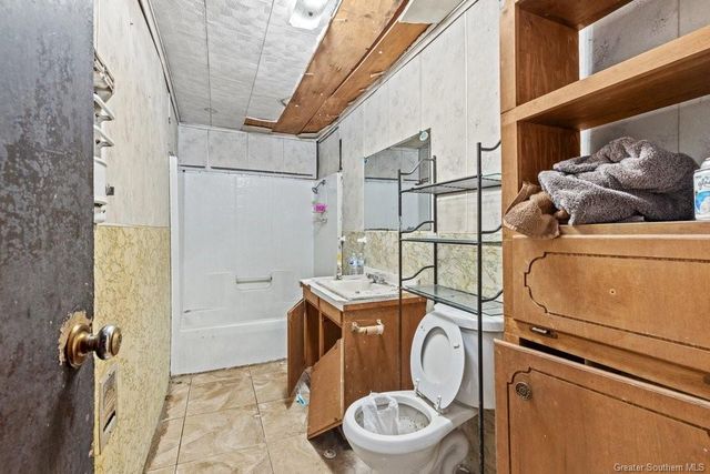 213 Jake Street, Lake Charles, LA 70601