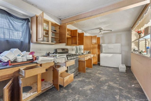 213 Jake Street, Lake Charles, LA 70601