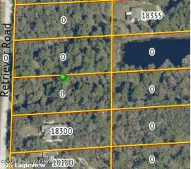 18320 Retriever Road, Weeki Wachee, FL 34614