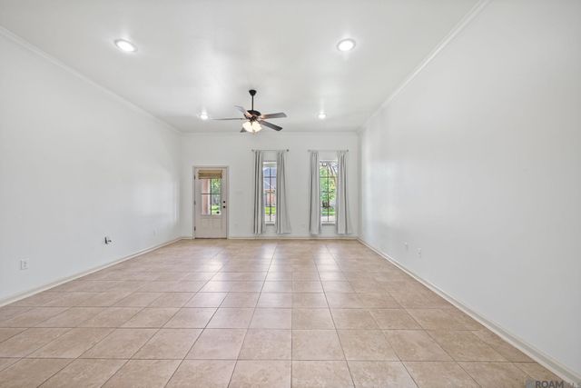 37214 Corvette Dr, Prairieville, LA 70769