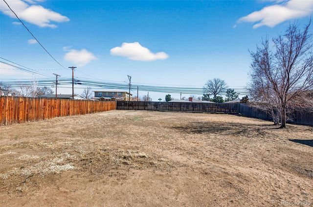 6014 Hudson Street, Commerce City, CO 80022