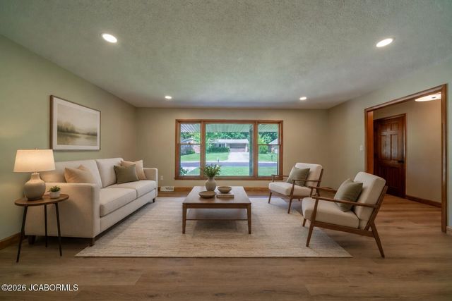 3002 BRAY AVENUE, Columbia, MO 65203