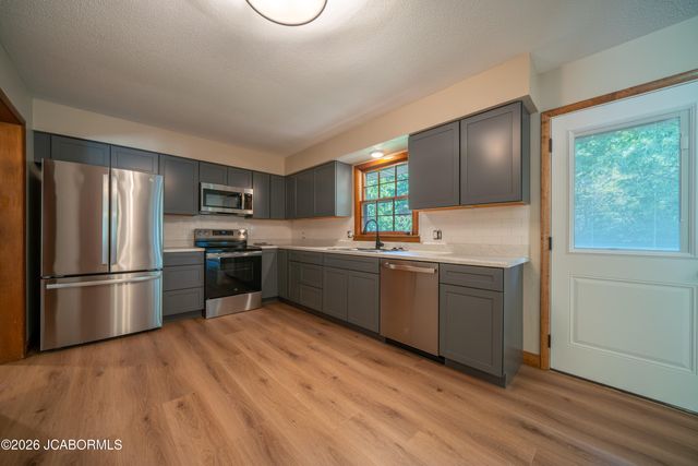3002 BRAY AVENUE, Columbia, MO 65203