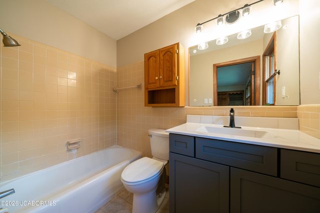 3002 BRAY AVENUE, Columbia, MO 65203