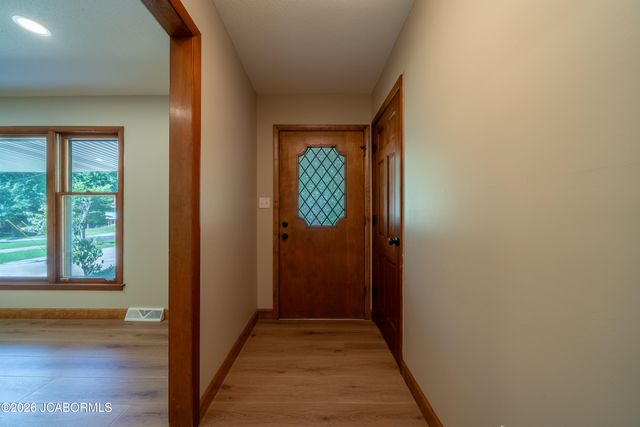 3002 BRAY AVENUE, Columbia, MO 65203