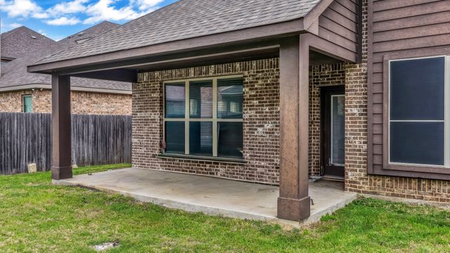 516 Ben Street, Crowley, TX 76036