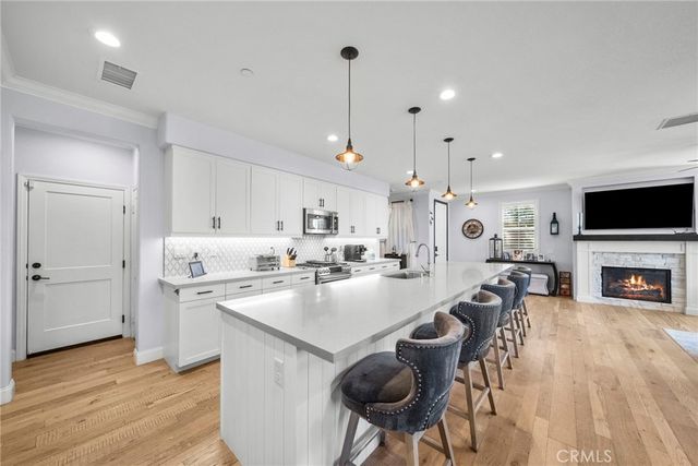 221 Morro 1, Simi Valley, CA 93065