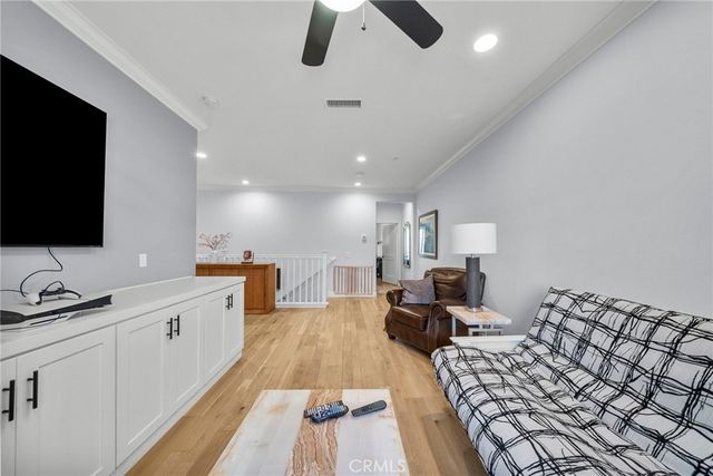 221 Morro 1, Simi Valley, CA 93065