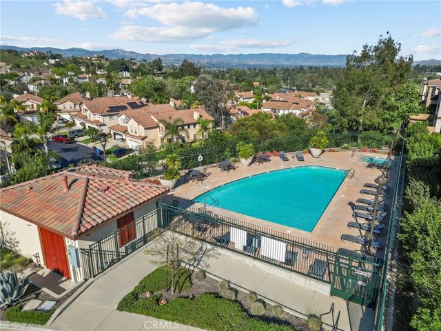 221 Morro 1, Simi Valley, CA 93065
