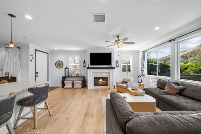 221 Morro 1, Simi Valley, CA 93065