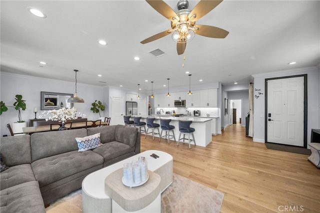 221 Morro 1, Simi Valley, CA 93065