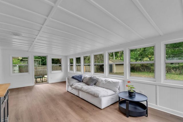 10933 Hillsboro Avenue N, Champlin, MN 55316
