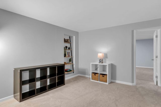 10933 Hillsboro Avenue N, Champlin, MN 55316