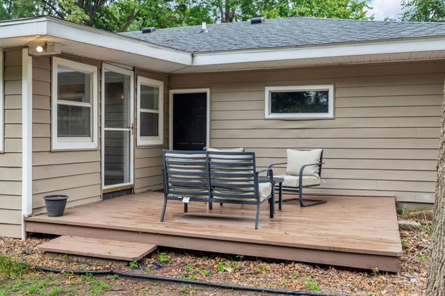10933 Hillsboro Avenue N, Champlin, MN 55316