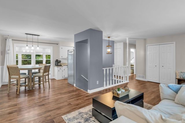 10933 Hillsboro Avenue N, Champlin, MN 55316