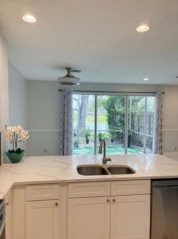 7862 Sienna Springs Drive, Lake Worth, FL 33463