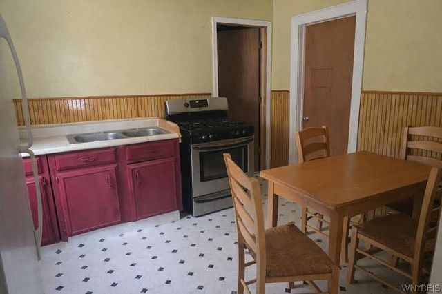 60 West Delavan Avenue N, Buffalo, NY 14213