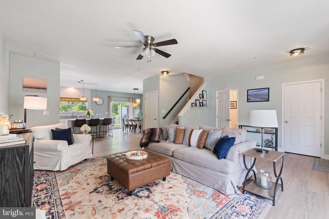 519 ENGLISH OAK LN, Prince Frederick, MD 20678