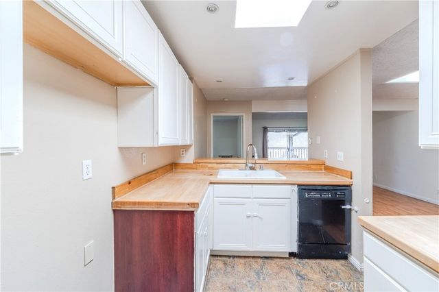 7890 E Spring Street 26H, Long Beach, CA 90815