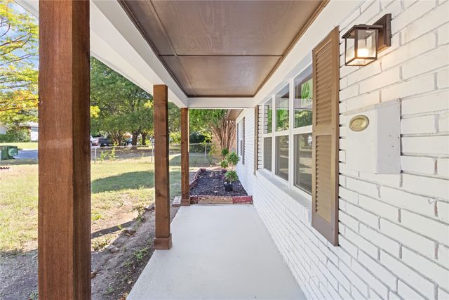 7800 Arnold Terrace, North Richland Hills, TX 76180